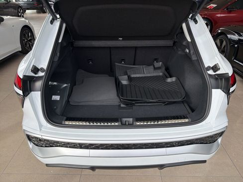 New 2026 Audi Q3 quattro 2.0T image 21