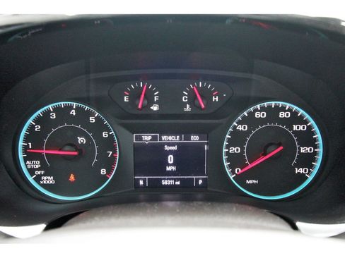 Used 2021 Chevrolet Traverse LS FWD image 18