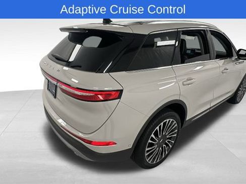 Used 2022 Lincoln Corsair Reserve image 3