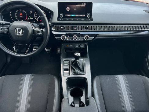 Used 2023 Honda Civic Sport image 4