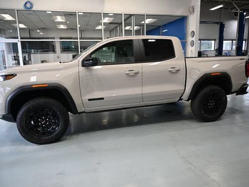 New 2026 GMC Canyon Elevation w/ Convenience Package AWD/4WD image 9