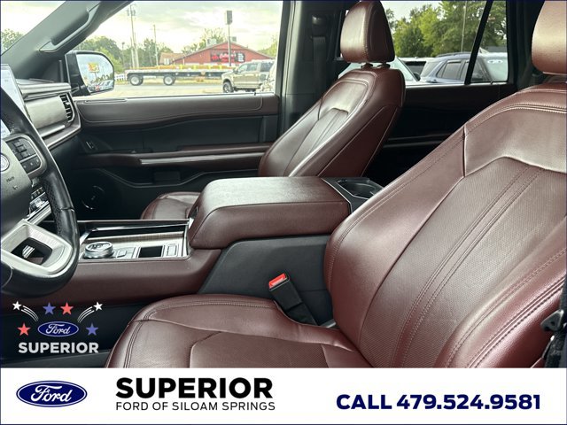 Used 2024 Ford Expedition Limited RWD image 6