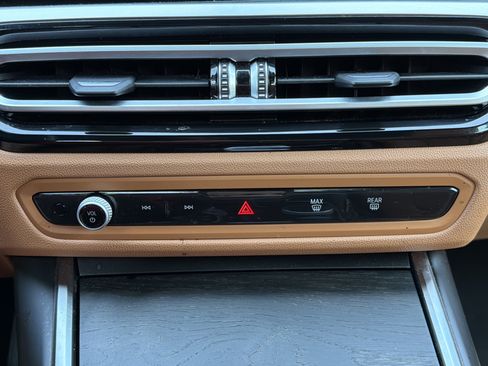 Used 2023 BMW i4 eDrive40 w/ Premium Package RWD image 6