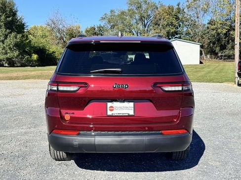 New 2025 Jeep Grand Cherokee L Laredo AWD/4WD image 21