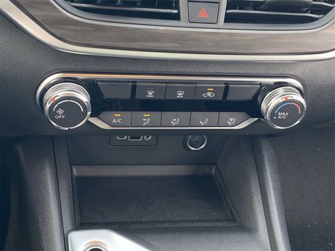 New 2025 Nissan Altima 2.5 SV image 29