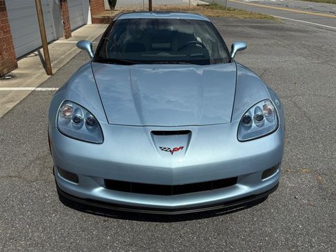 Used 2012 Chevrolet Corvette Z06 w/ 2LZ Preferred Equipment Group image 9
