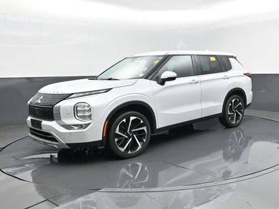 Used 2023 Mitsubishi Outlander SE