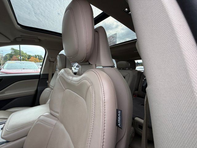Used 2020 Lincoln Aviator Reserve w/ Equipment Group 202A AWD/4WD image 30