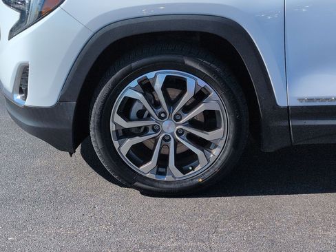 Used 2019 GMC Terrain SLT image 9