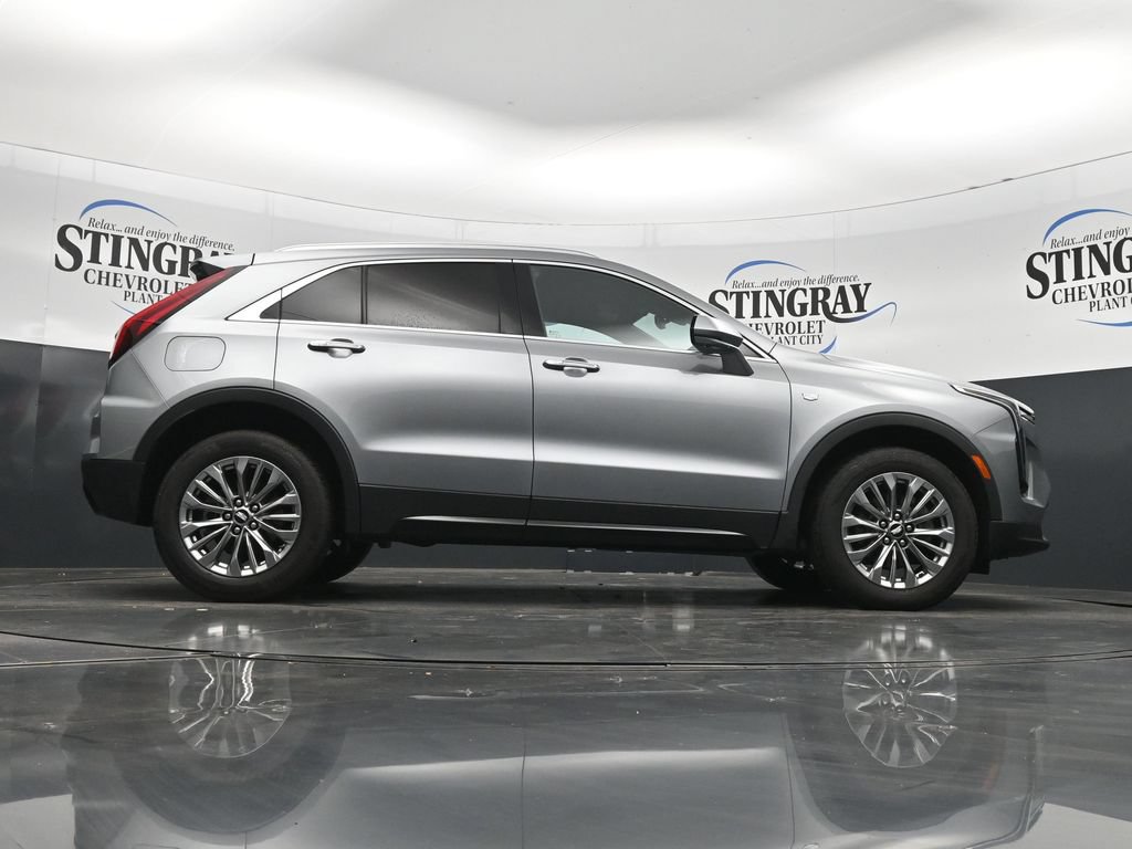 Used 2025 Cadillac XT4 Premium Luxury FWD image 36