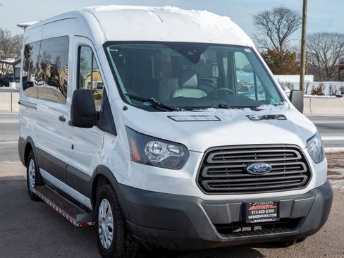Used 2018 Ford Transit 150 XL image 3