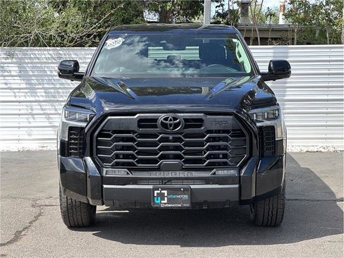 Used 2024 Toyota Tundra Limited w/ TRD Off-Road Package AWD/4WD image 7