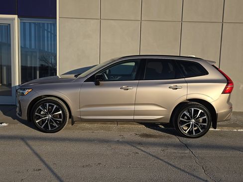 Certified 2025 Volvo XC60 B5 Plus w/ Climate Package image 3