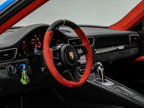 Used 2019 Porsche 911 GT2 RS RWD image 56