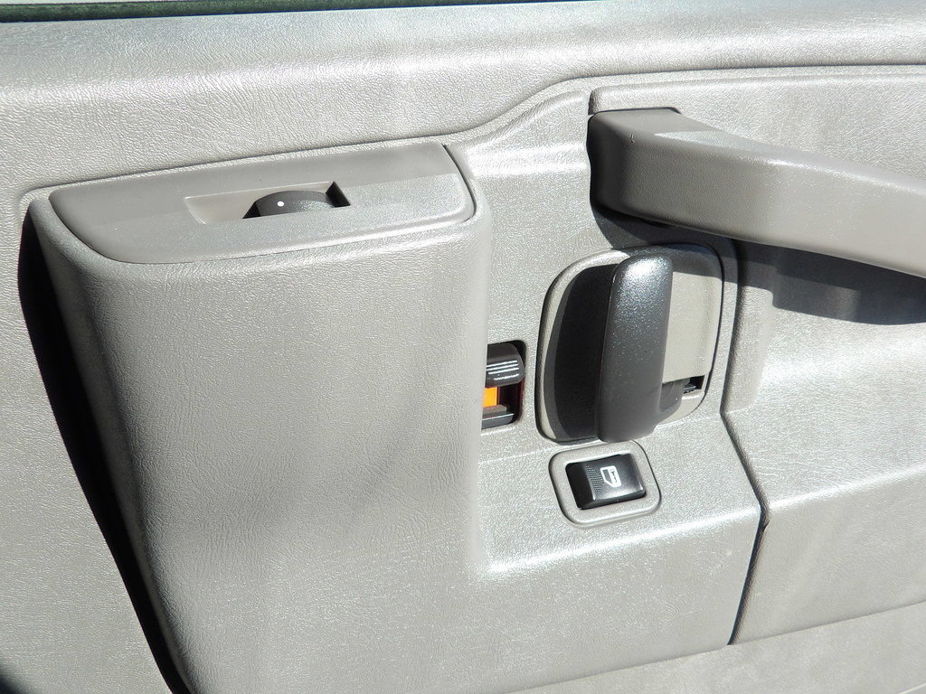 Used 2025 GMC Savana 2500 w/ Driver Convenience Package RWD image 33