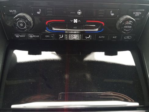 New 2025 Jeep Grand Cherokee L Limited image 16