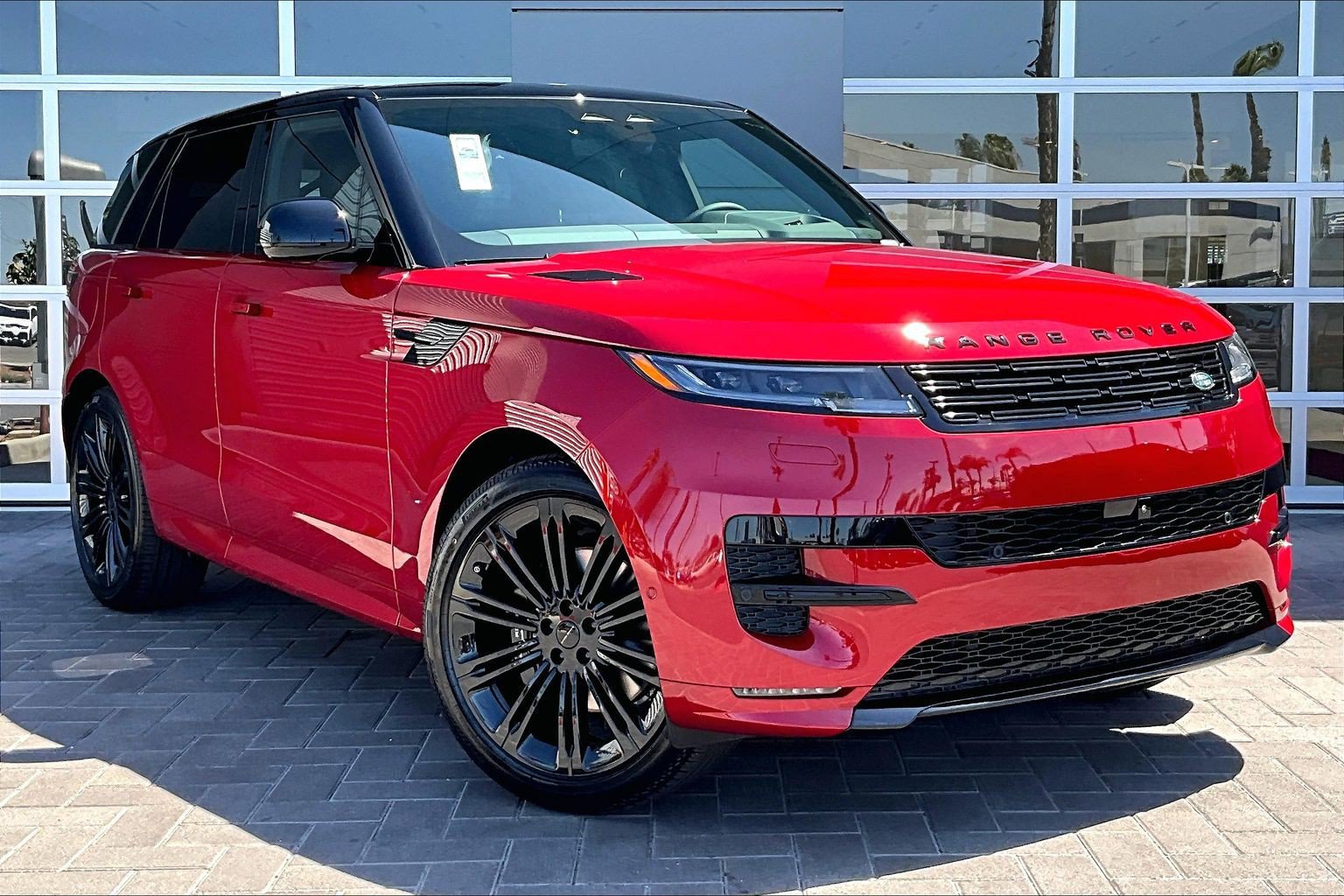 New 2026 Land Rover Range Rover Sport Dynamic SE AWD/4WD image 2