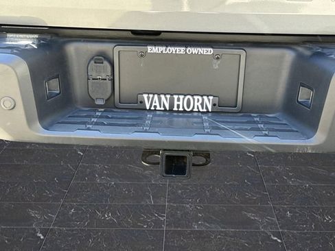 Used 2024 Nissan Frontier SV w/ SV Convenience Package image 30