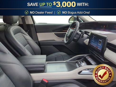 Certified 2024 Lincoln Nautilus Reserve w/ Equipment Group 202A image 22