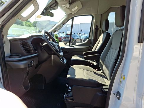 Used 2024 Ford Transit 350 XLT RWD image 15