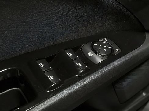 Used 2013 Ford Fusion SE FWD image 13