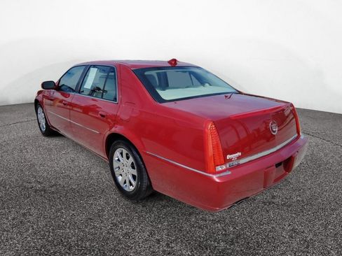 Used 2009 Cadillac DTS w/ Sun And Navigation Package FWD image 5