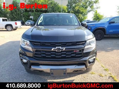 Used 2022 Chevrolet Colorado Z71 w/ Z71 Midnight Edition AWD/4WD image 2
