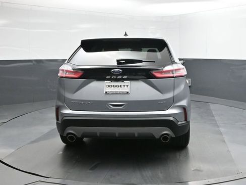 Used 2024 Ford Edge Titanium image 8