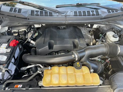 Used 2018 Ford F150 Lariat w/ Equipment Group 502A Luxury image 20