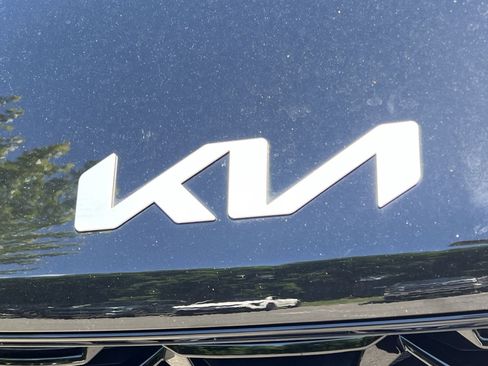 New 2026 Kia Sorento S FWD image 12
