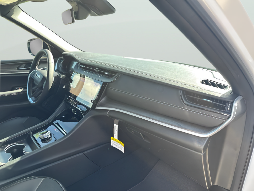 New 2026 Jeep Grand Cherokee Altitude RWD image 43