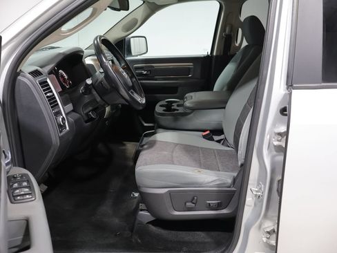 Used 2017 RAM 1500 Big Horn AWD/4WD image 11