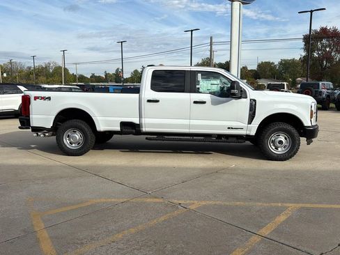 New 2026 Ford F250 XL w/ XL Off-Road Package image 14