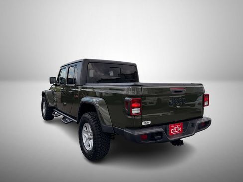Used 2022 Jeep Gladiator Sport AWD/4WD image 3
