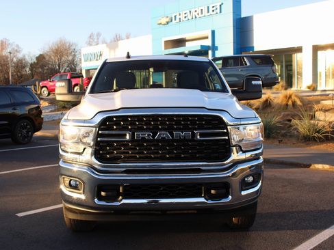 Used 2024 RAM 2500 Big Horn image 3