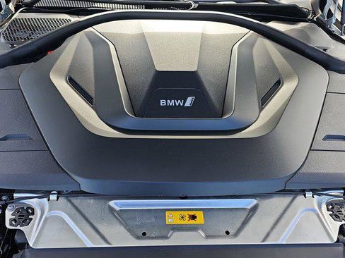 Certified 2023 BMW i4 eDrive40 image 31