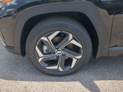 Certified 2024 Hyundai Tucson Limited image 11