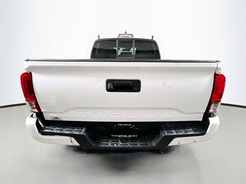Used 2019 Toyota Tacoma SR w/ SR Convenience Package RWD image 6