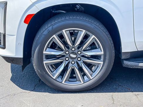 Used 2022 Cadillac Escalade Sport AWD/4WD image 4