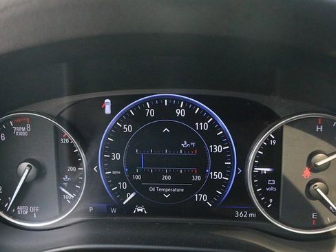 Used 2024 Buick Enclave Avenir w/ Avenir Technology Package image 21