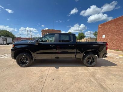 New 2026 Chevrolet Silverado 1500 LT Trail Boss w/ LPO, Dark Essentials Package