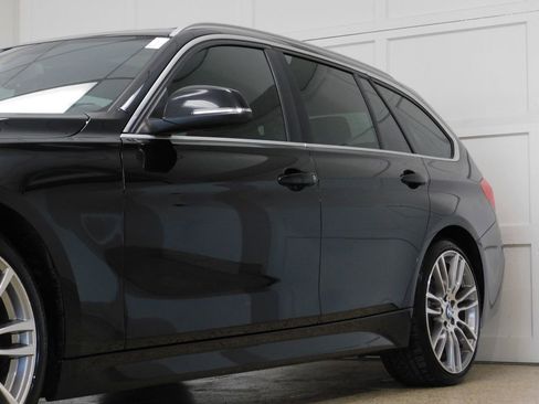 Used 2015 BMW 328i xDrive Wagon AWD/4WD image 17