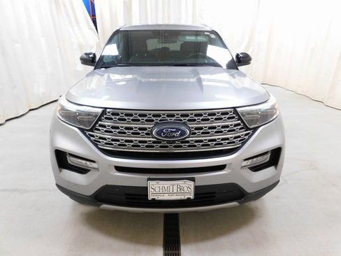 Used 2021 Ford Explorer Limited w/ Equipment Group 301A image 4