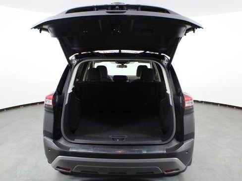 Certified 2023 Nissan Rogue SV w/ SV Premium B Package FWD image 17