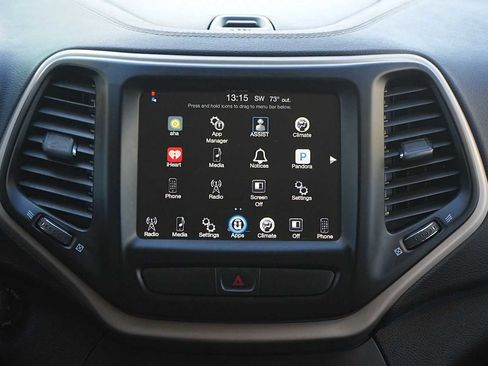 Used 2017 Jeep Cherokee Latitude w/ Comfort & Sound Group image 19