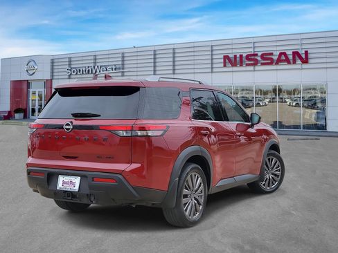 Certified 2023 Nissan Pathfinder SL w/ SL Premium Package image 6