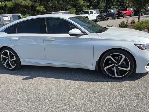 Used 2020 Honda Accord Sport image 7