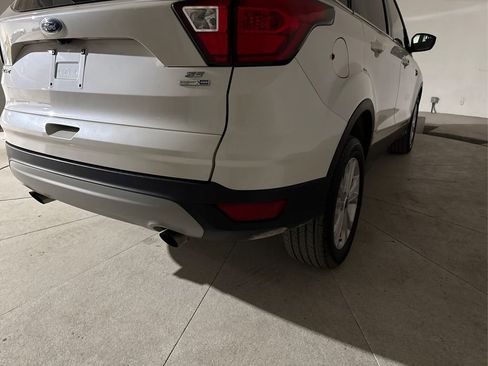 Used 2019 Ford Escape SE image 29