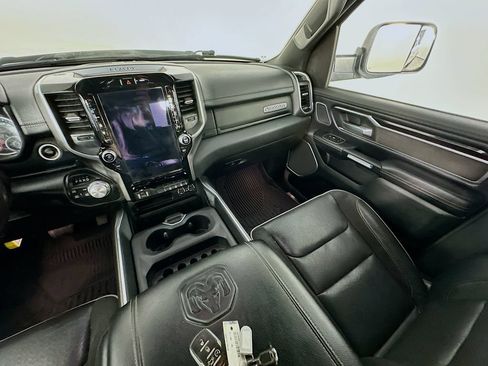 Used 2021 RAM 1500 Laramie AWD/4WD image 11