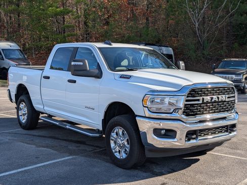 Used 2024 RAM 2500 Big Horn w/ Bed Utility Group image 11